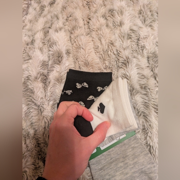 Kate Spade Quarter Crew Socks - Picture 4 of 6